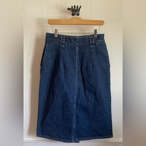 Calvin Klein Pencil Skirt with Pockets. Vintage 14 (29-30)